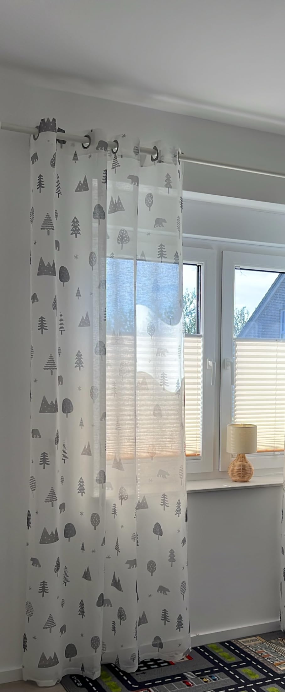 heimtexland Typ563 Ösenschal 245x135 cm weiß-grau Bär
