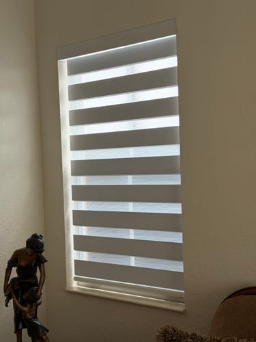 SmartWings Chloris Zebra Rollo 95mm 100% blickdicht Motor