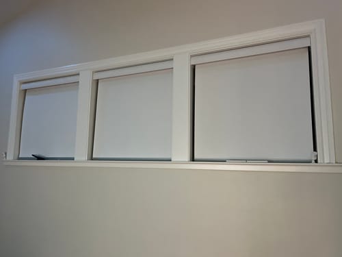 SmartWings Essential Verdunkelungsrollo kabelgebunden blickdicht