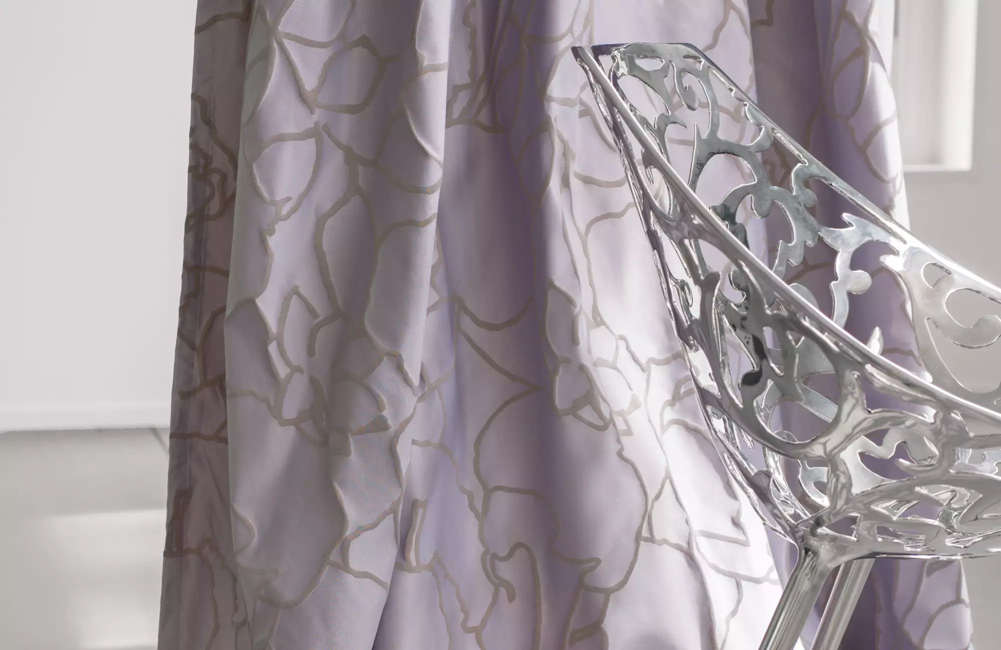 Création Baumann Giulietta Dekostoff Jacquard floral