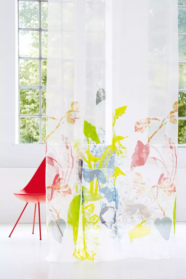 Création Baumann Favola Vorhangstoff transparent Blätterbordüre