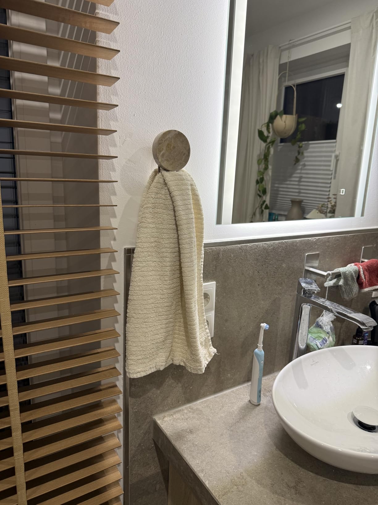 Sol Royal Holzjalousie 50mm 70x250 Echtholz blickdicht