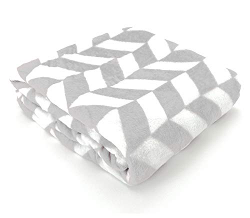 heimtexland Chevron Typ722 Kuscheldecke 200x150 silber-grau Flanell