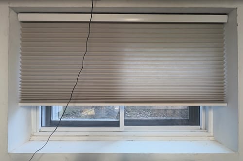 SmartWings Home Nowa Elektro Wabenplissee lichtdurchlässig