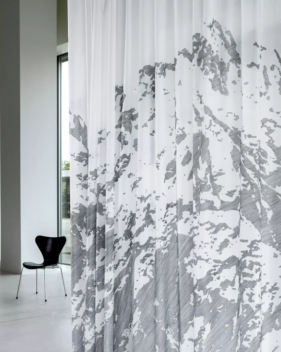 Création Baumann Printacoustic Mountain Vorhang schallabsorbierend