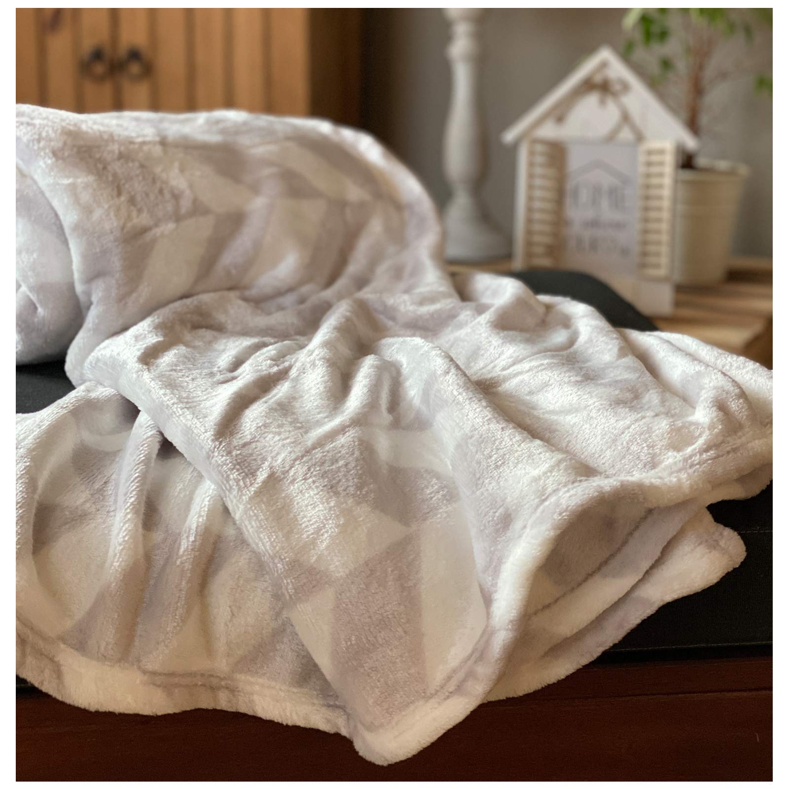 heimtexland Chevron Typ722 Kuscheldecke 200x150 silber-grau Flanell