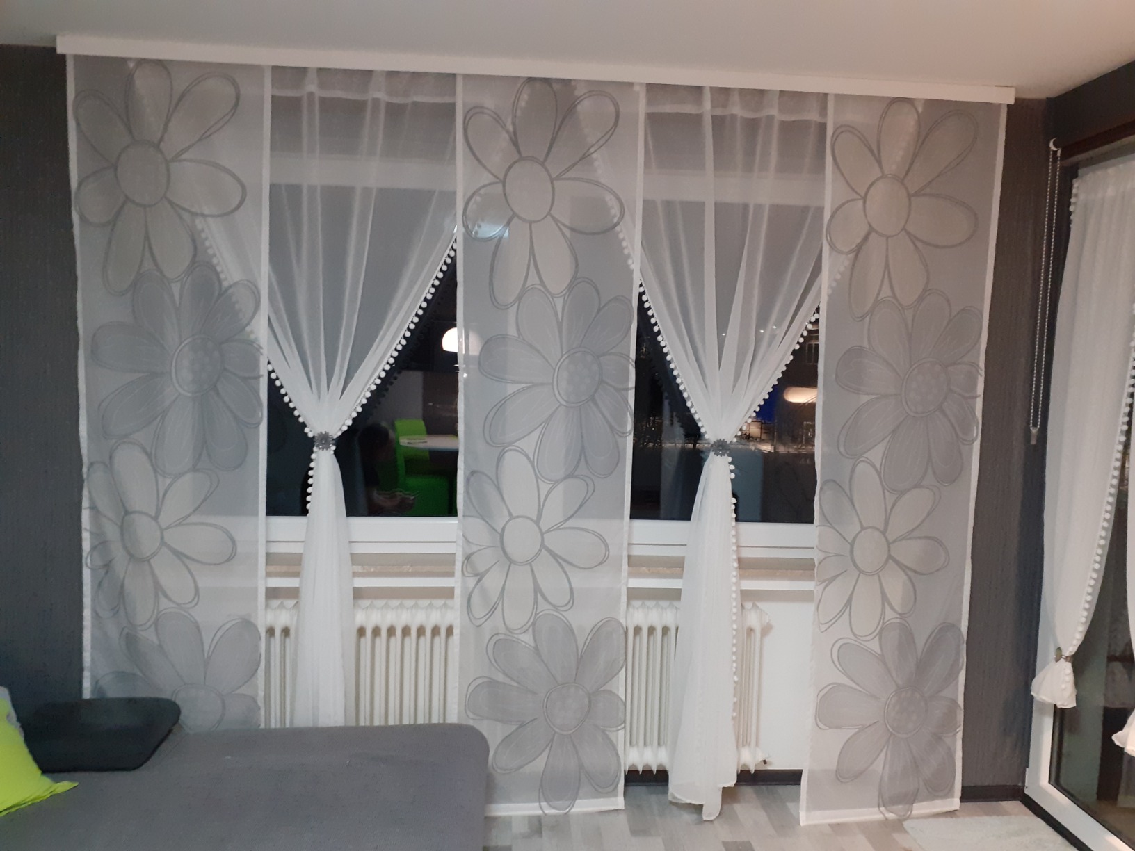 heimtexland Typ569 Flächenvorhang Bordeaux 60x245 Blume